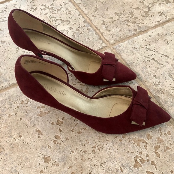 Kelly & Katie Burgundy Heels - Picture 3 of 6